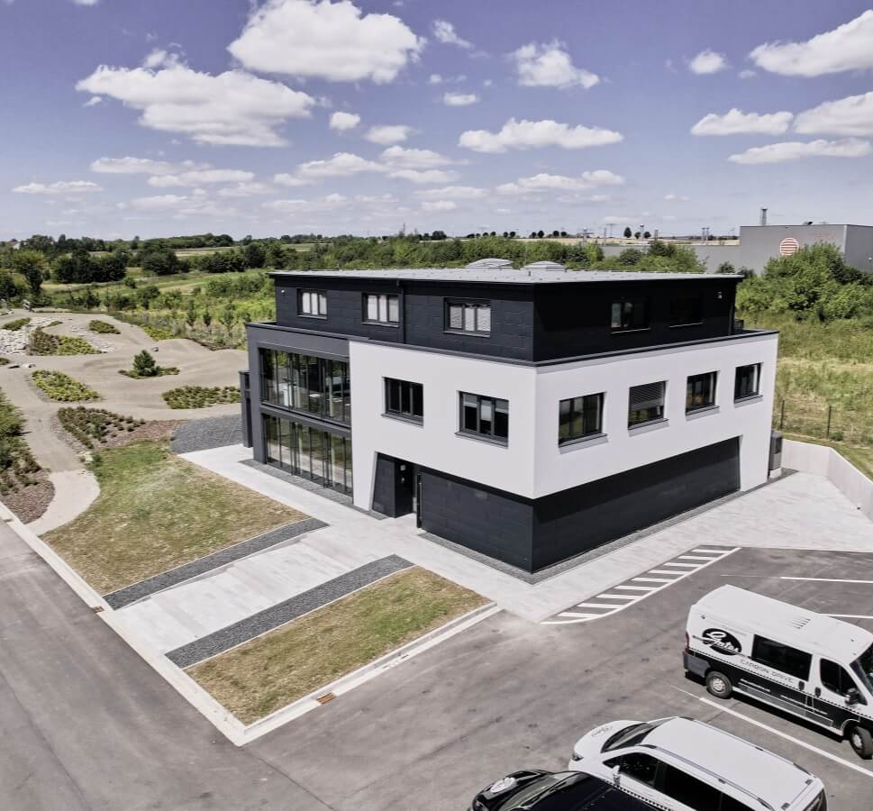 career-slide-image-5