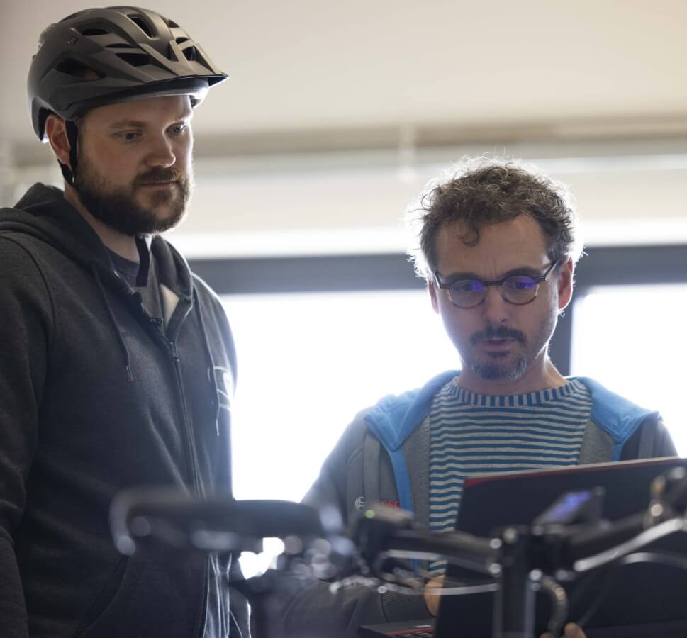 career-slide-image-4