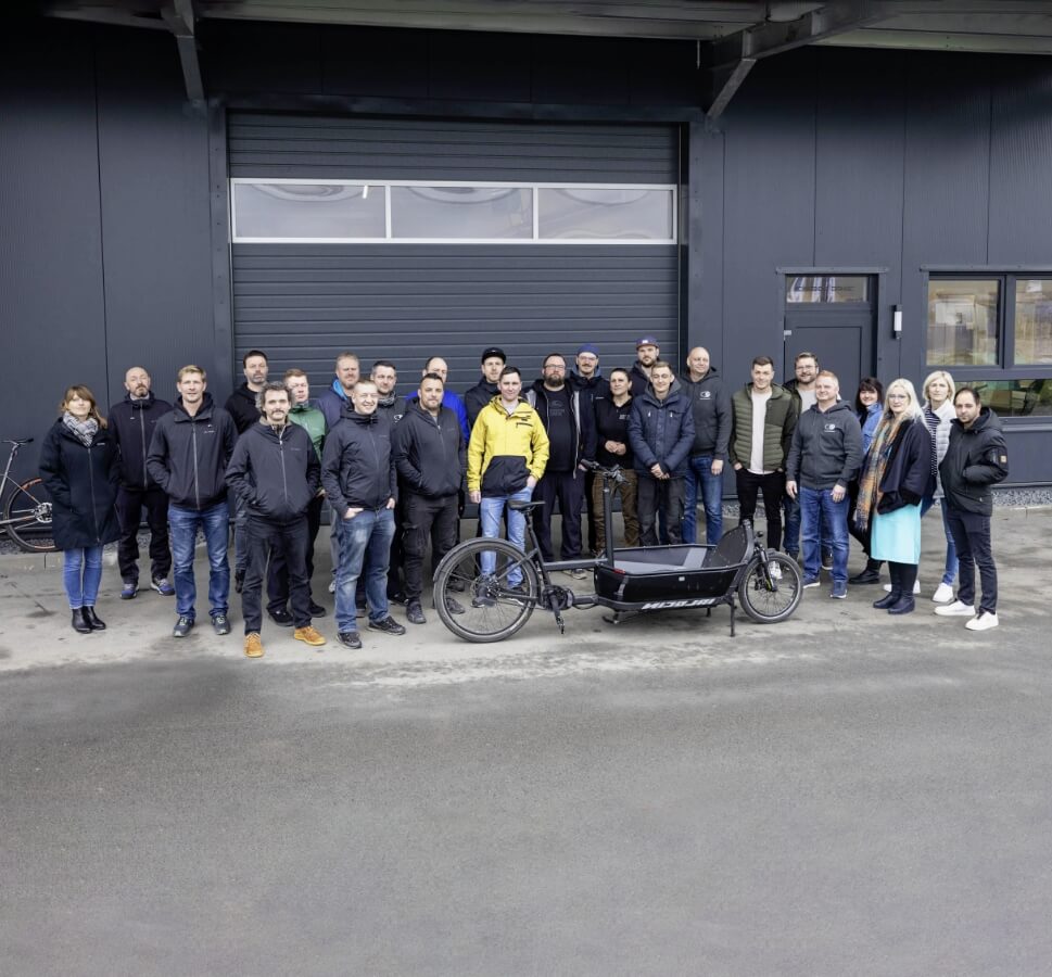 career-slide-image-3